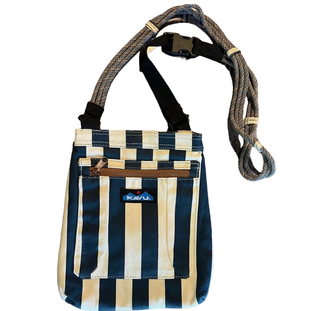 💚Kavu Keepalong Crossbody Bag-Navy/Cream Striped with brown zipper